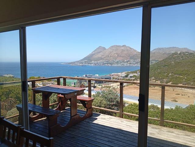 To Let 1 Bedroom Property for Rent in Simons Town Western Cape